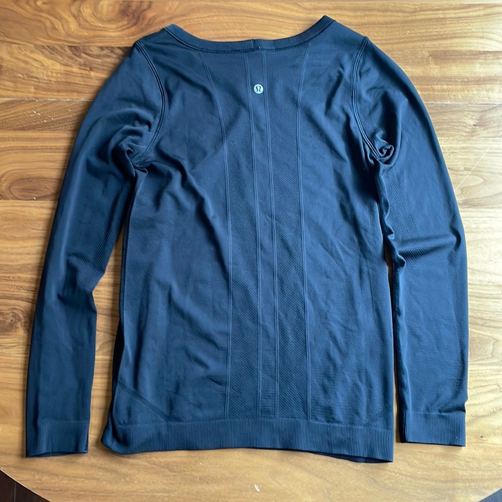 Lululemon Swiftly Tech Long Sleeve